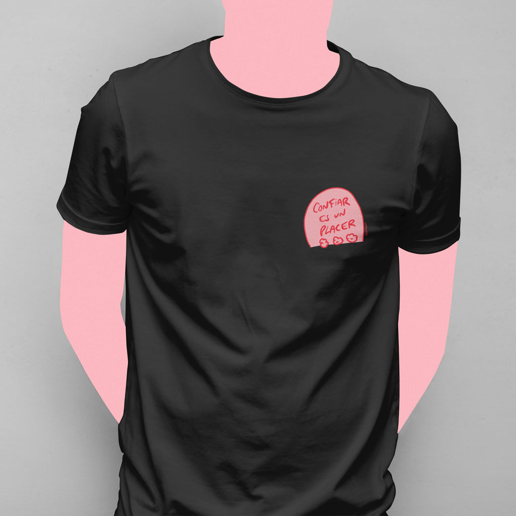 Remera Confiar - Negro / tumba pequeña