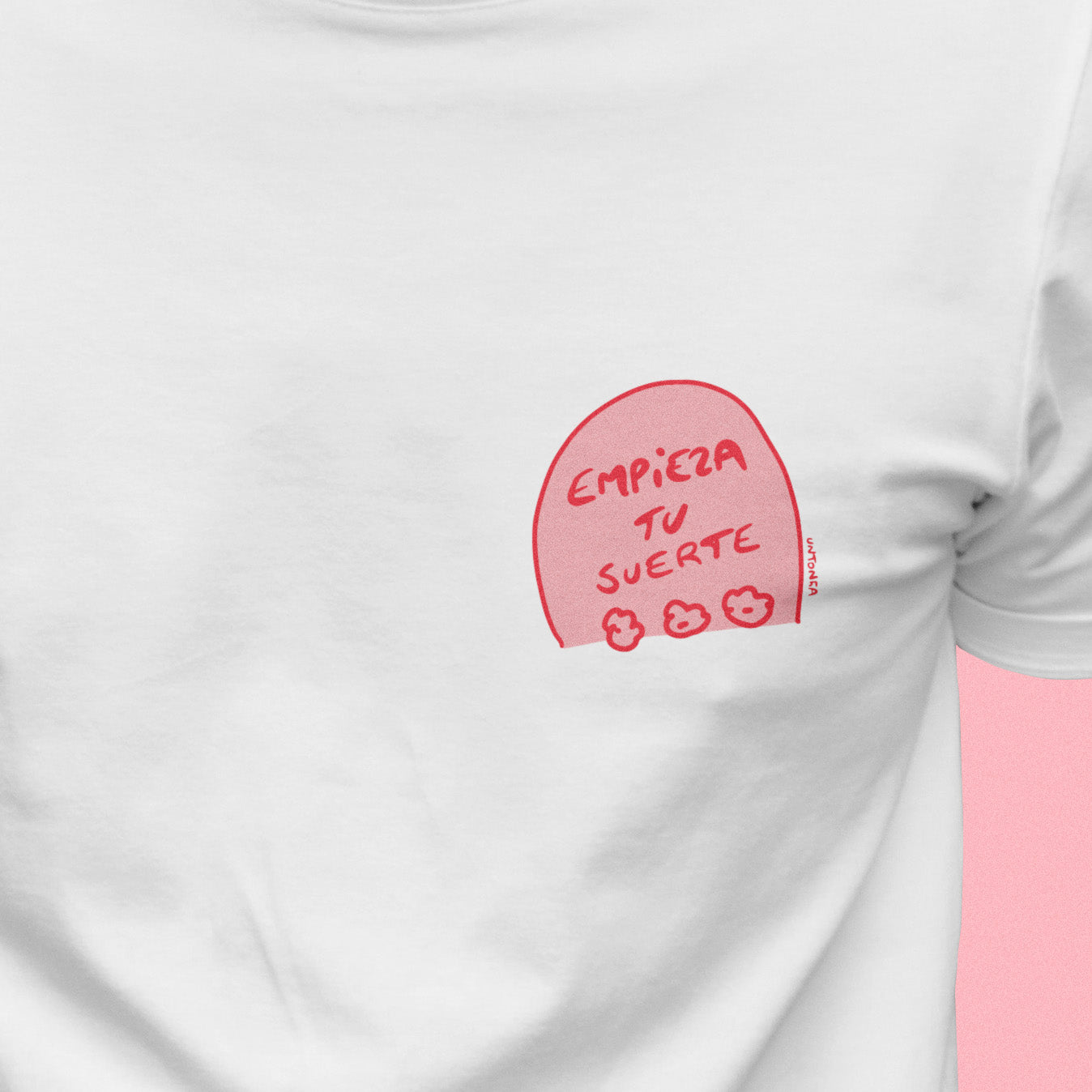 Remera Suerte - Blanco / tumba pequeña